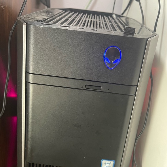 Alienware aurora R7 - Picture 2 of 3